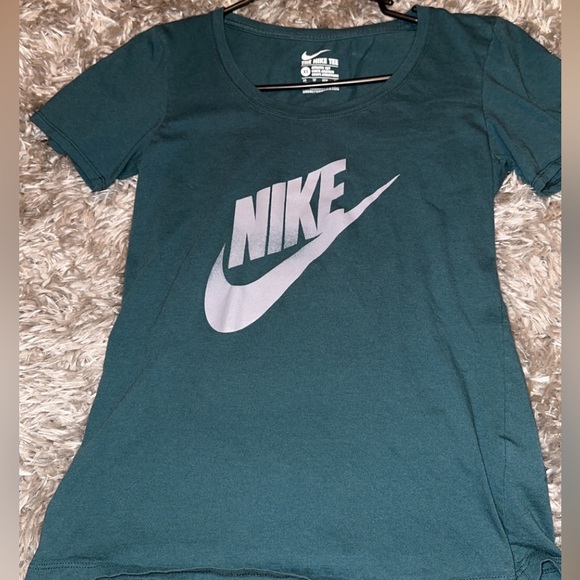 Nike Tops - 💕Nike Nike Tee T Shirt Women's Sz XS Athletic Fit Short Sleeve Teal Green